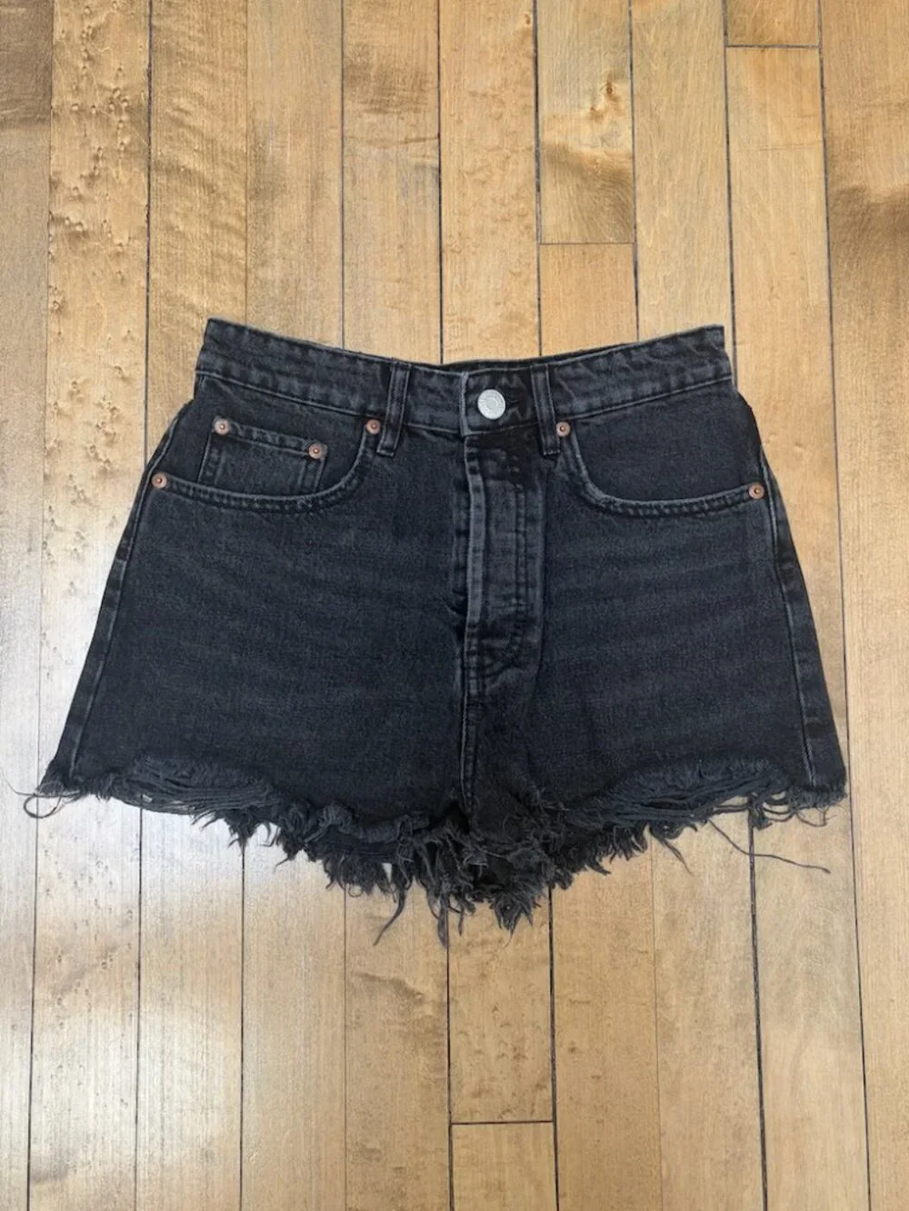 TRF High Rise Curved Shorts - Picture 2 of 4